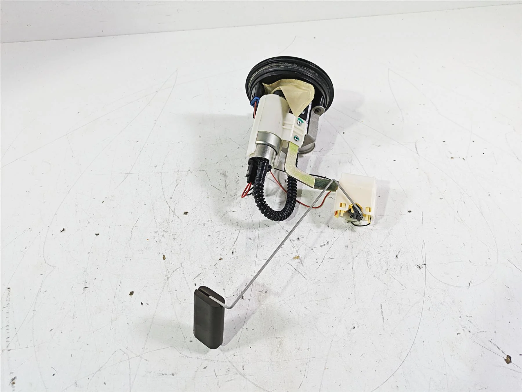 2017 BMW S1000R K47 Fuel Gas Pump & Sending Unit -Tested 16148563523 16149444766 - Image 2