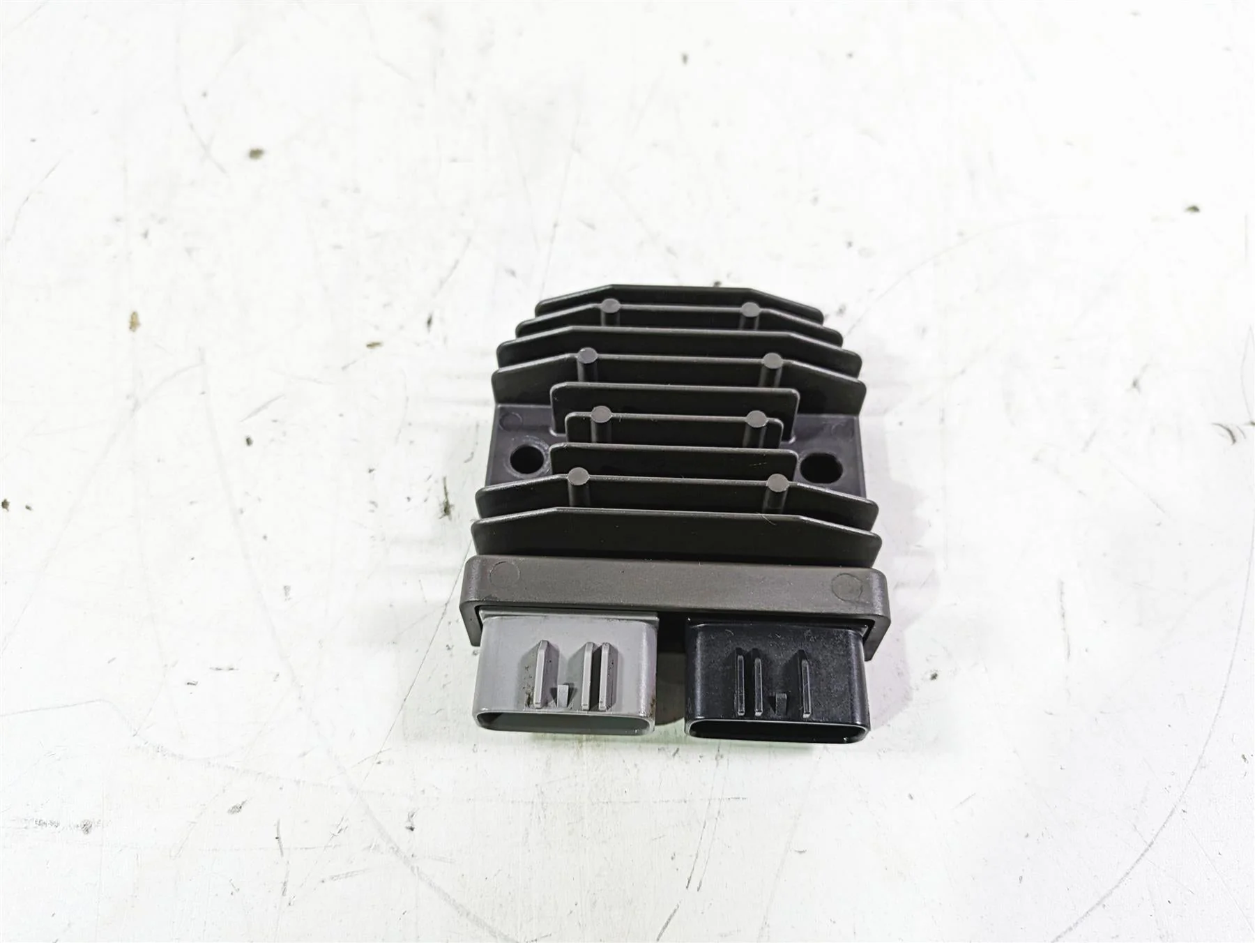 2017 BMW S1000R K47 Rectifier Voltage Regulator FH020CA 12317718422