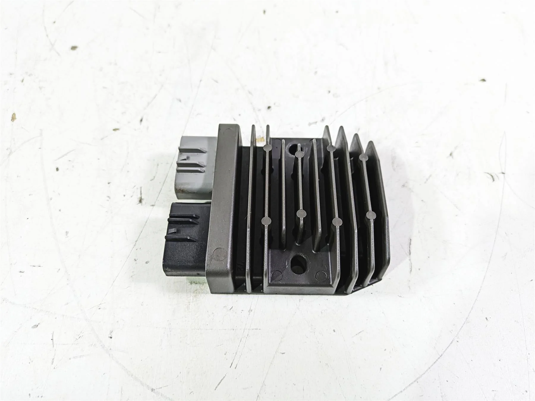 2017 BMW S1000R K47 Rectifier Voltage Regulator FH020CA 12317718422 - Image 2