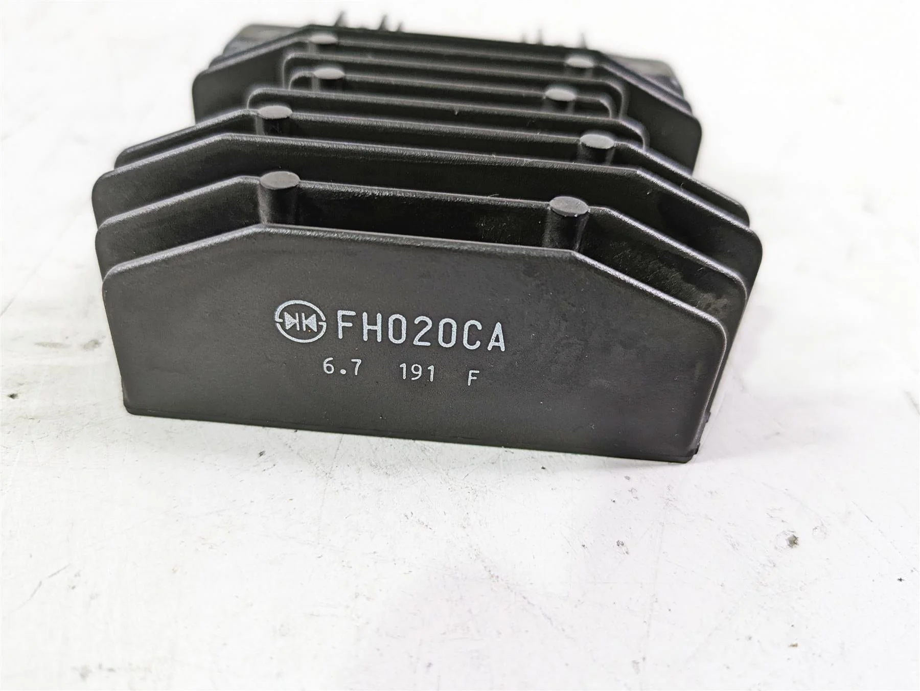 2017 BMW S1000R K47 Rectifier Voltage Regulator FH020CA 12317718422 - Image 6