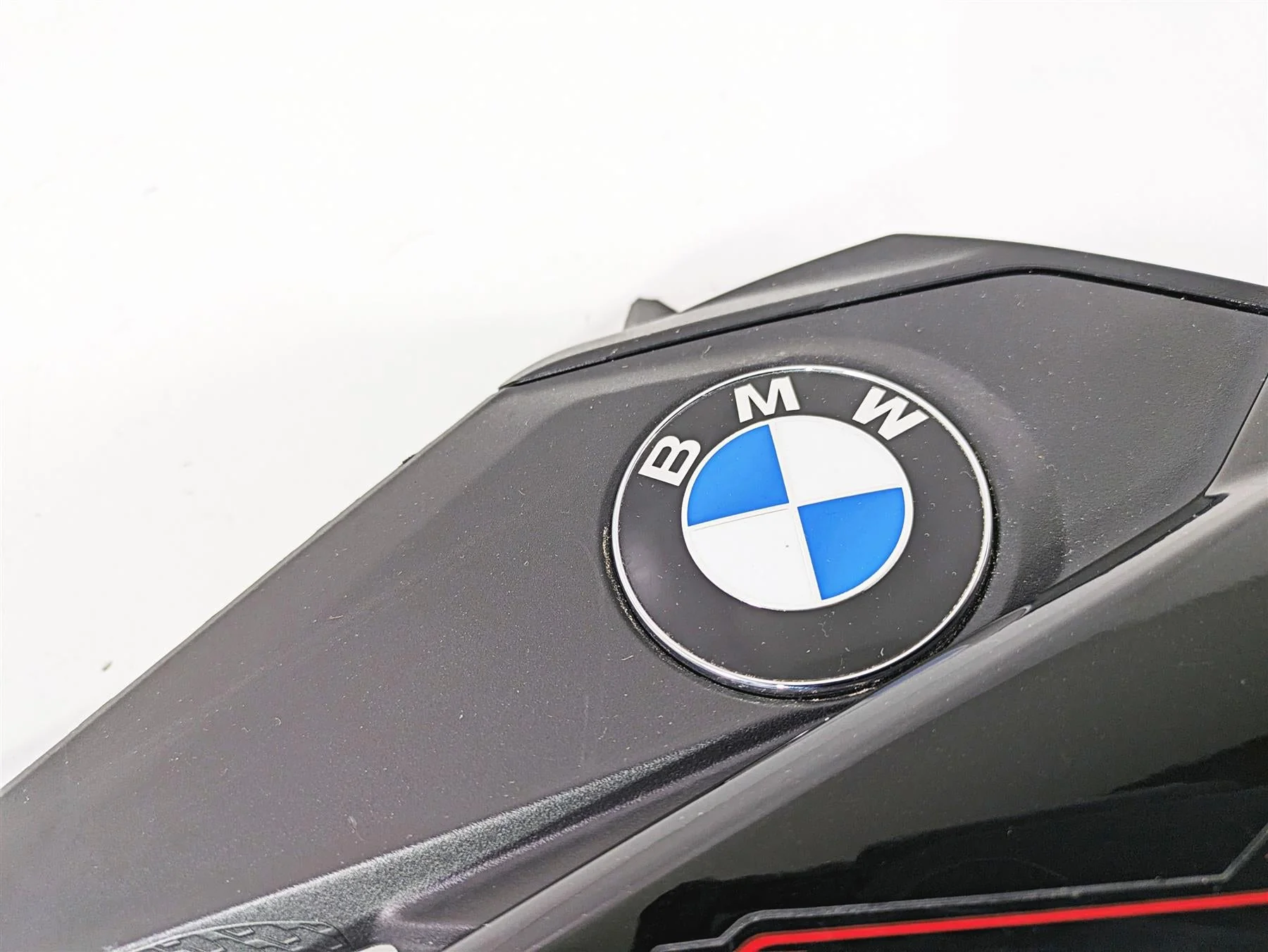 2017 BMW S1000R K47 Right Tank Fairing Cover Set 46638560324 46638560330 - Image 6