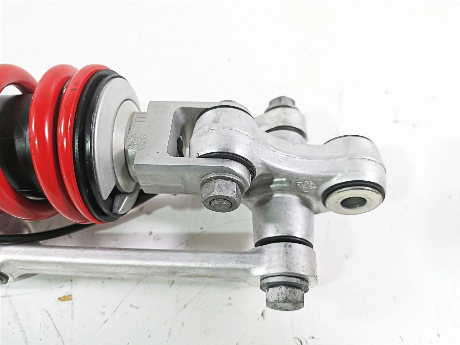 2017 BMW S1000R K47 Straight Rear Ddc Shock Damper & Linkage 33548561411 - Image 5