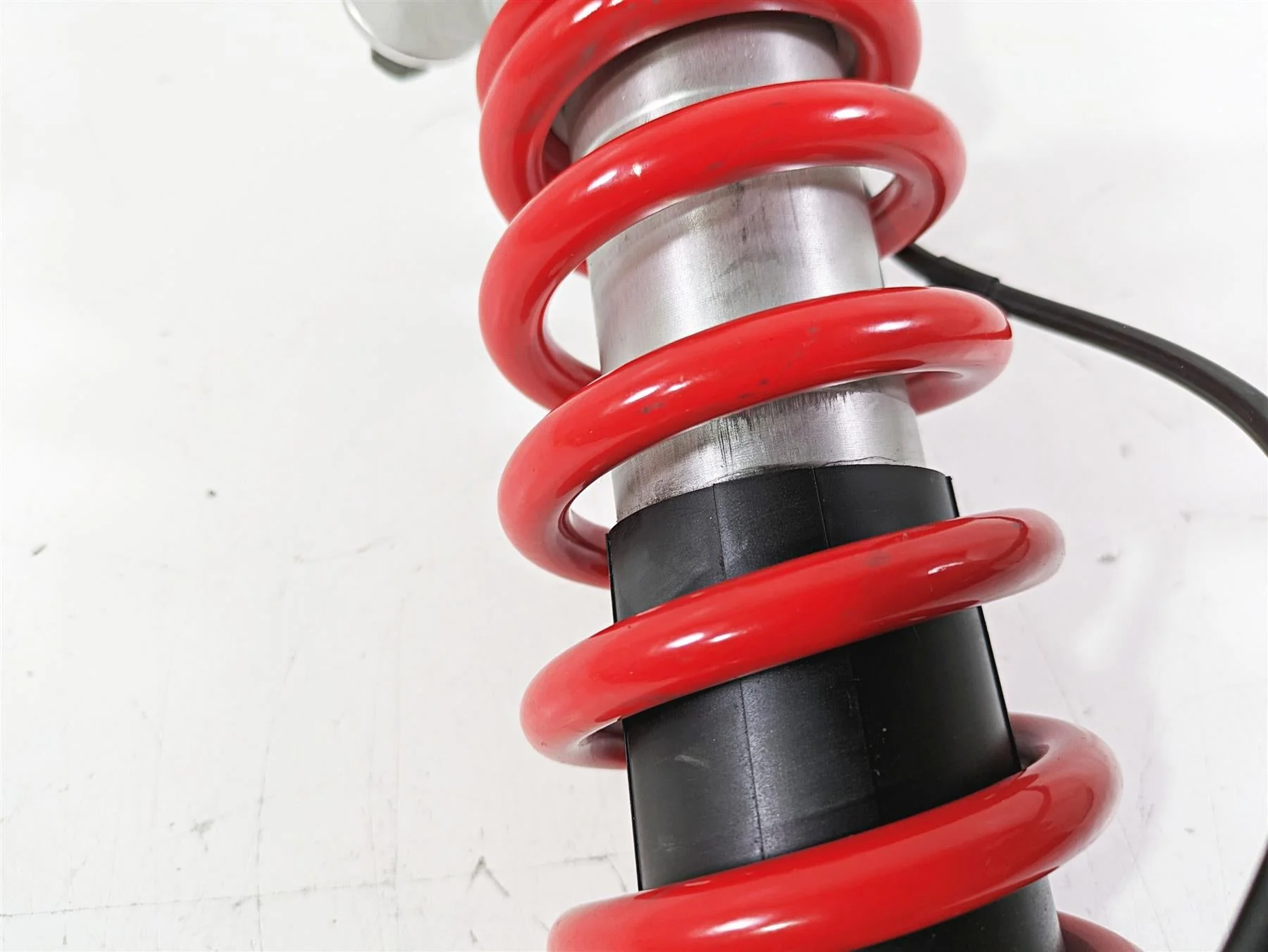 2017 BMW S1000R K47 Straight Rear Ddc Shock Damper & Linkage 33548561411 - Image 9