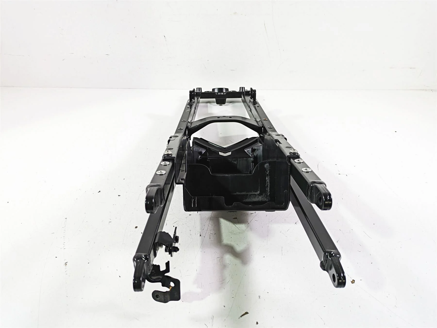 2017 BMW S1000R K47 Straight Subframe & Inner Fender 46518550381 8526754 - Image 4