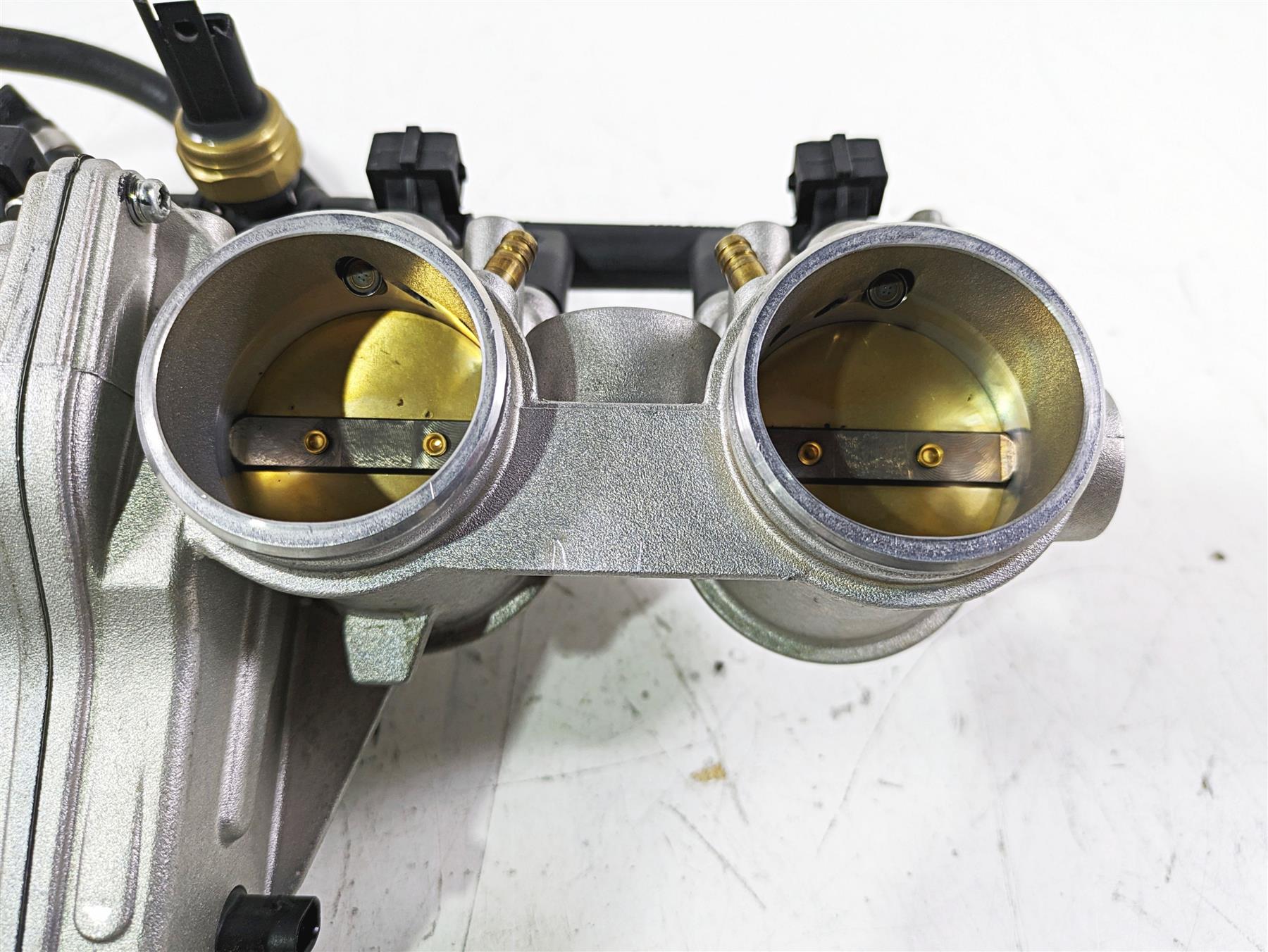 2017 BMW S1000R K47 Throttle Body Bodies Fuel Injection 13548545069 8544690 - Image 5