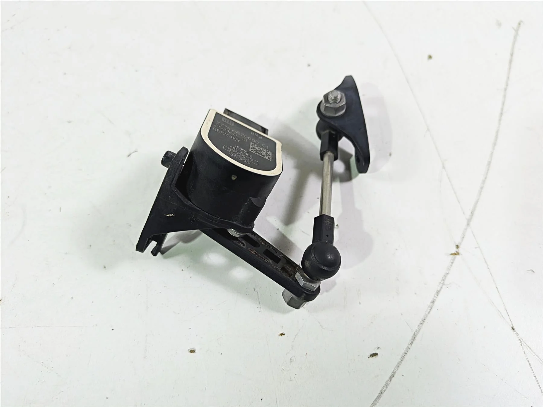 2017 BMW S1000RR K46 Bike Shock Level Height Leveling Sensor  37146870000 - Image 4
