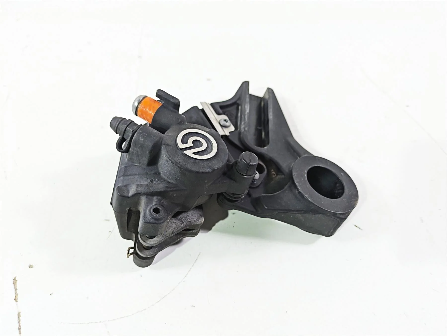 2017 BMW S1000RR K46 Brembo Rear Brake Caliper & Bracket 34217718562 - Image 4