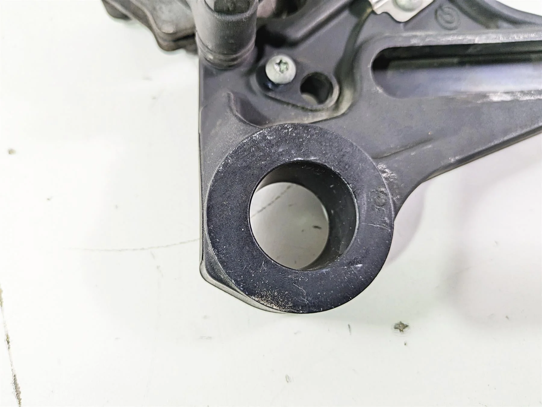2017 BMW S1000RR K46 Brembo Rear Brake Caliper & Bracket 34217718562 - Image 6