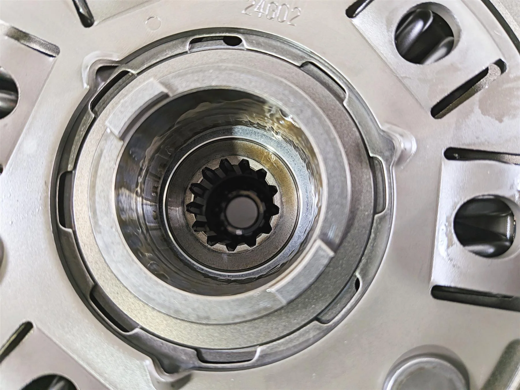 2017 BMW S1000RR K46 Clutch Basket Pressure Plate Friction Disc Set 21217715331 - Image 8