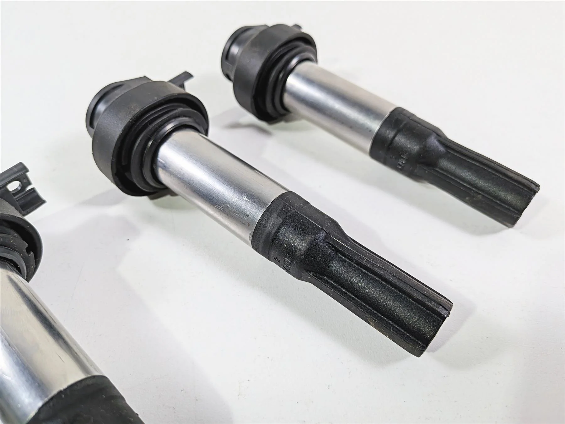 2017 BMW S1000RR K46 Ignition Coil Set of 4 Four 12138523972 - Image 13