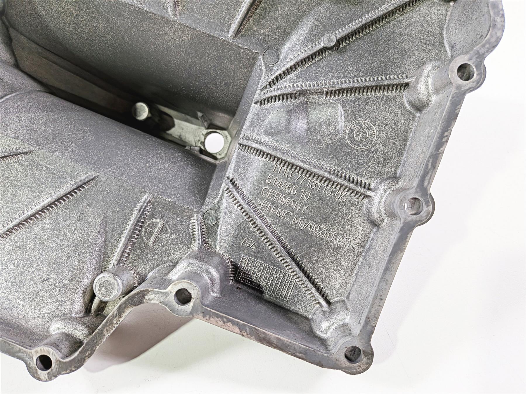 2017 BMW S1000RR K46 Lower Engine Cover Oil Pan 11137713112 - Image 10