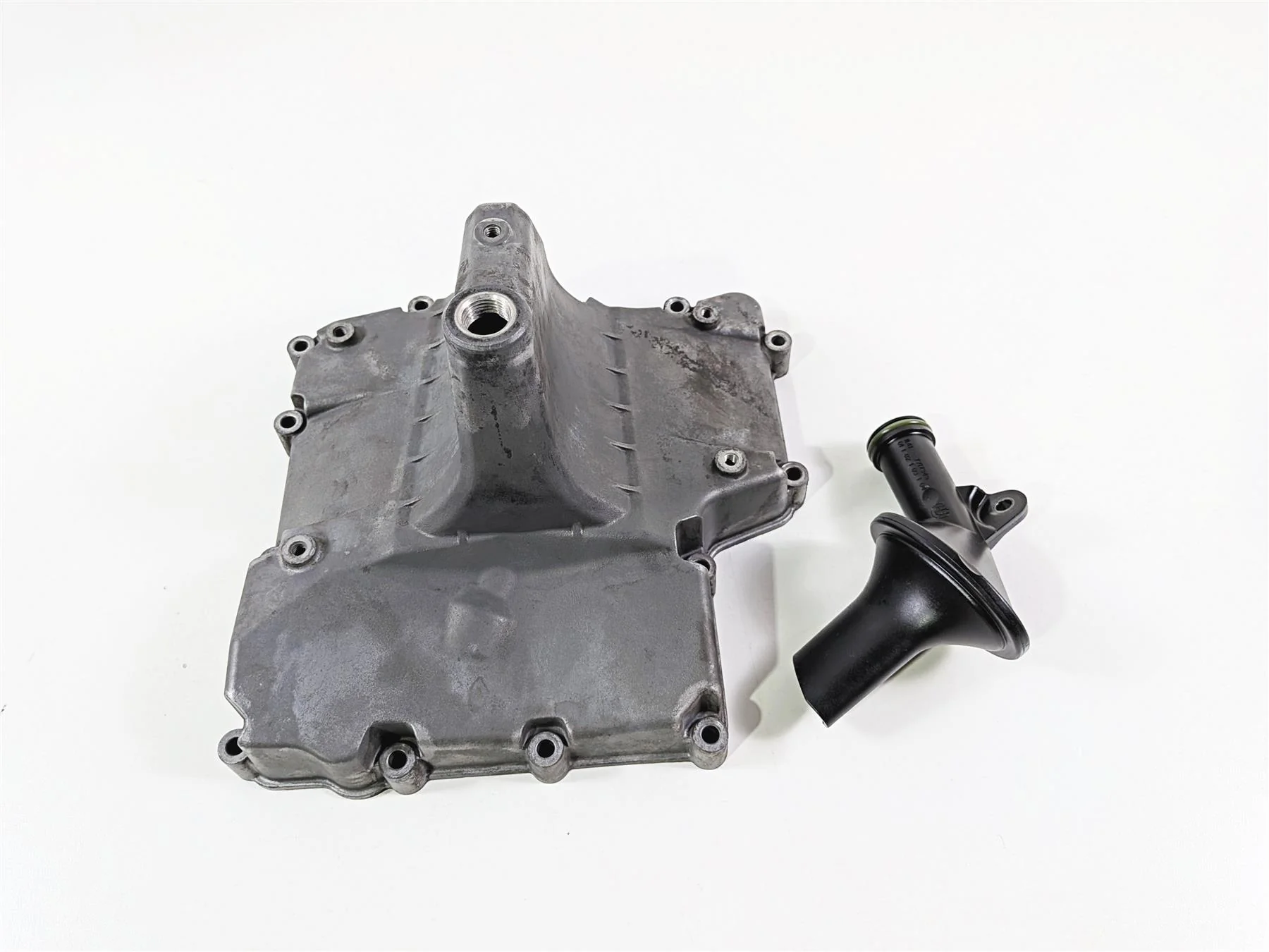 2017 BMW S1000RR K46 Lower Engine Cover Oil Pan 11137713112 - Image 3