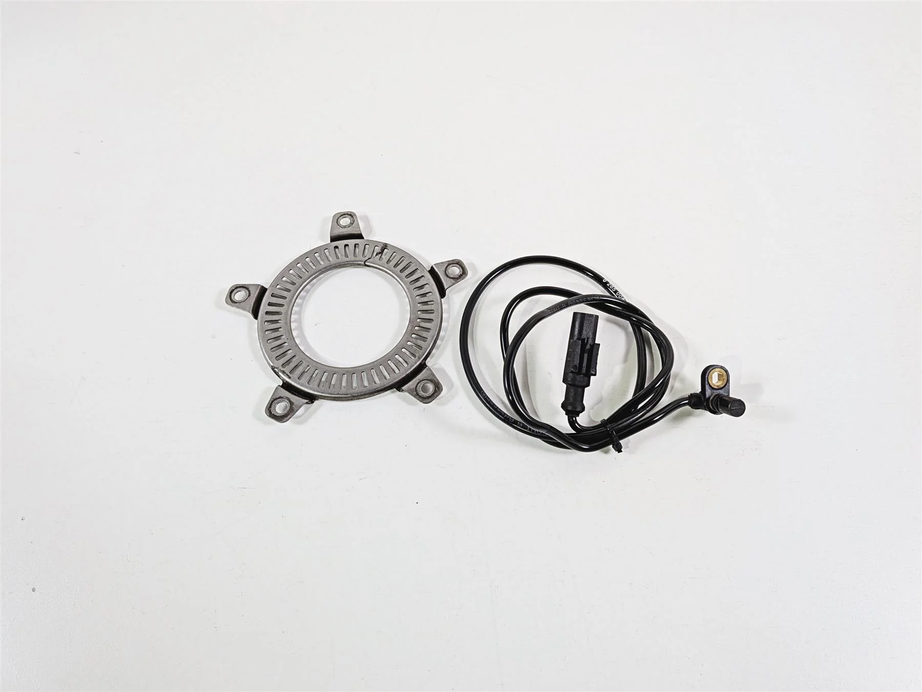 2017 BMW S1000RR K46 Rear Abs Brake Wheel Speed Sensor 34527715117 - Image 2