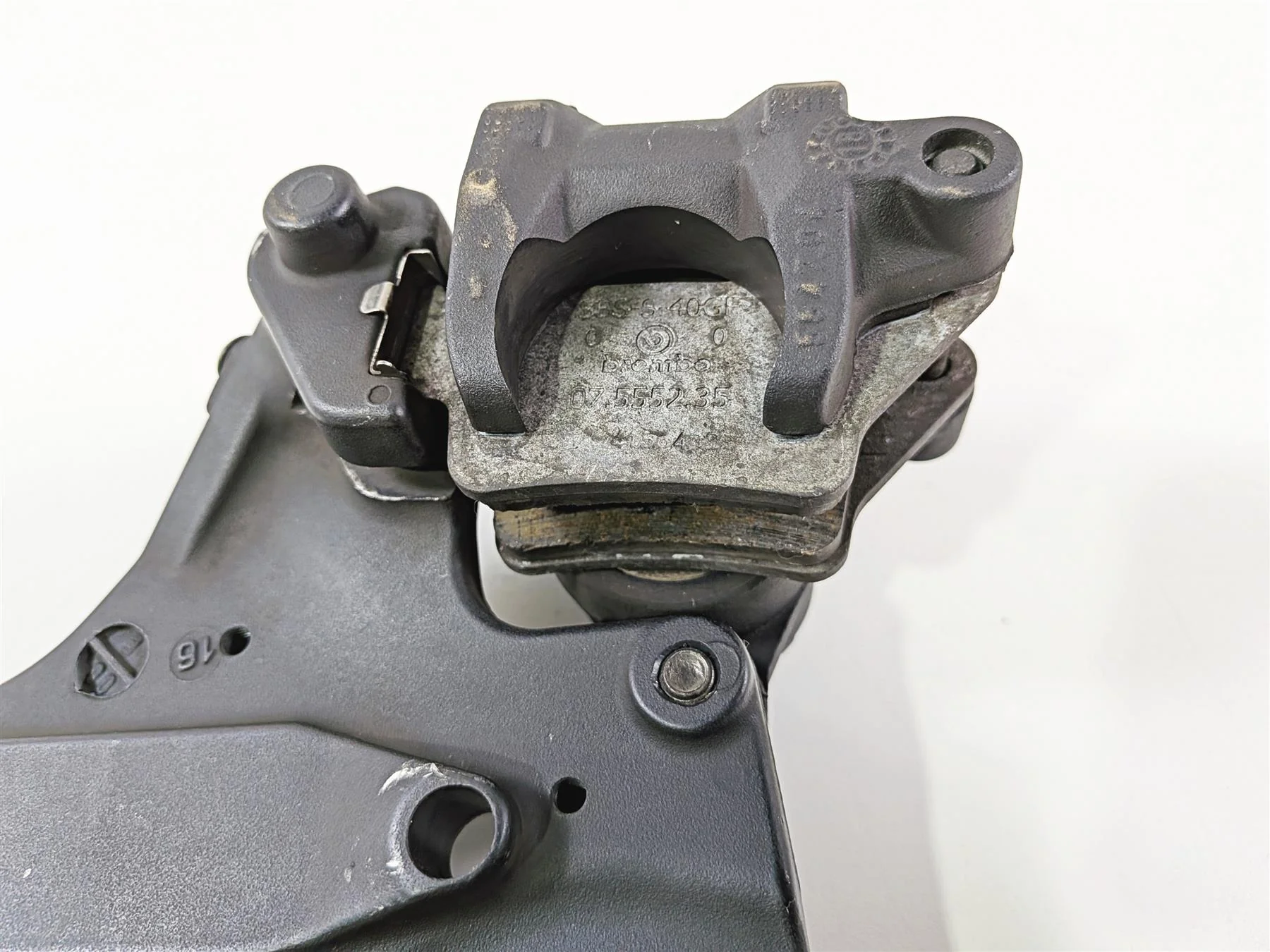 2017 BMW S1000RR K46 Rear Brembo Brake Caliper & Bracket 34217718562 - Image 8