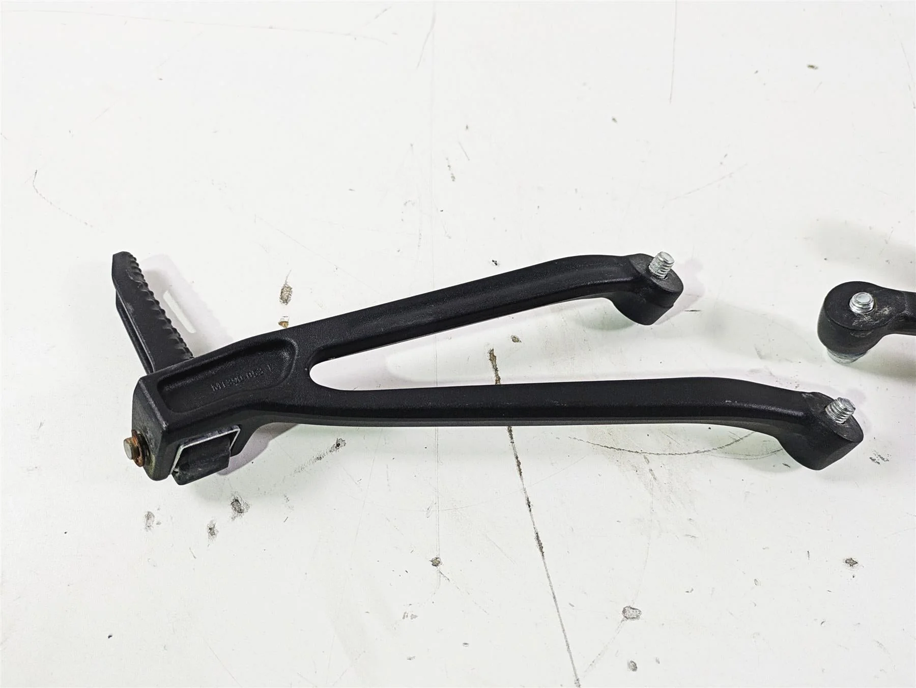 2017 BMW S1000RR K46 Rear Passenger Foot Peg Set 46718521680 46718521681 - Image 10