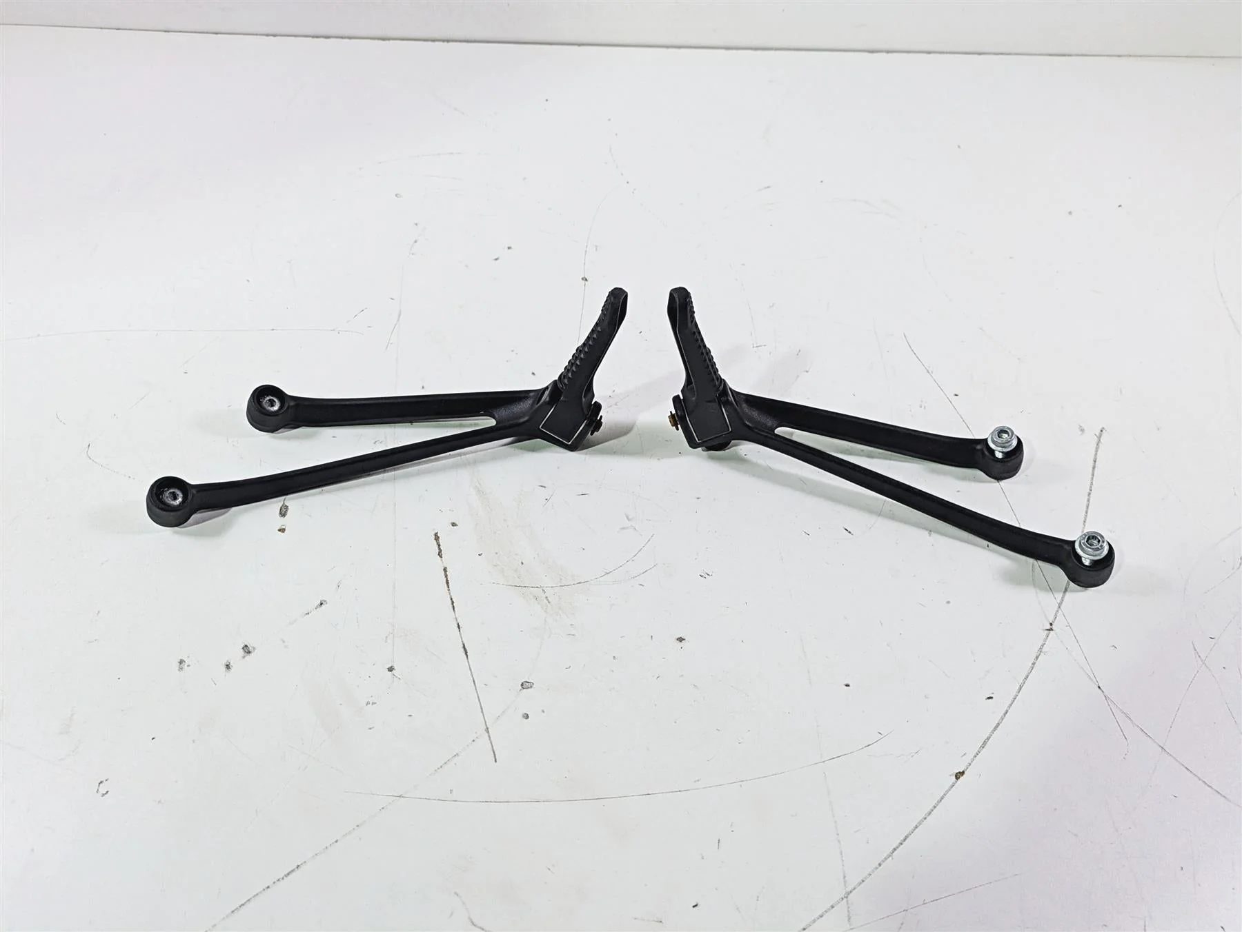2017 BMW S1000RR K46 Rear Passenger Foot Peg Set 46718521680 46718521681 - Image 3