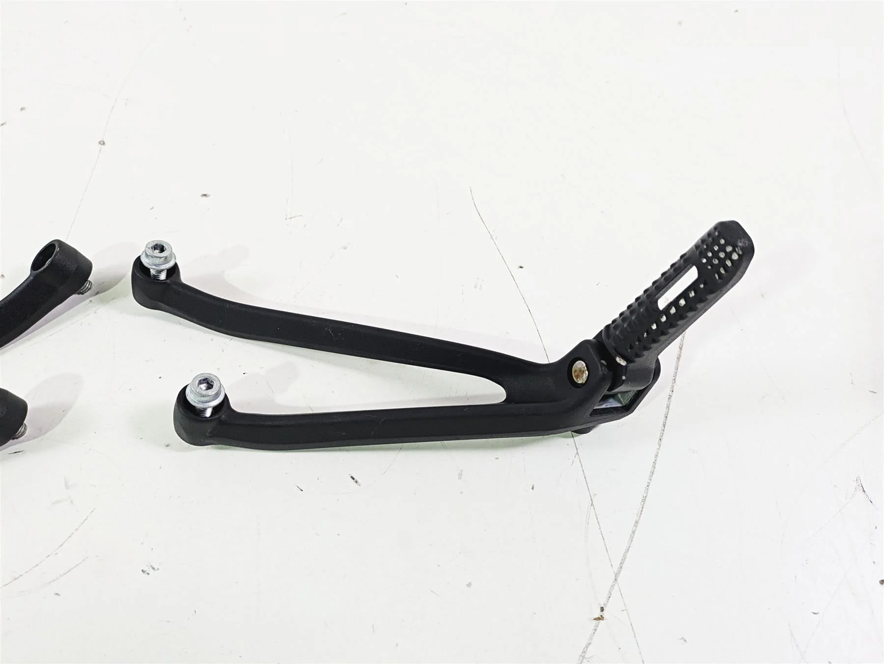 2017 BMW S1000RR K46 Rear Passenger Foot Peg Set 46718521680 46718521681 - Image 5