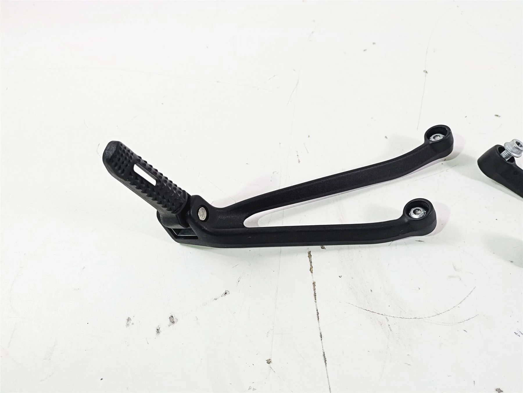 2017 BMW S1000RR K46 Rear Passenger Foot Peg Set 46718521680 46718521681 - Image 6