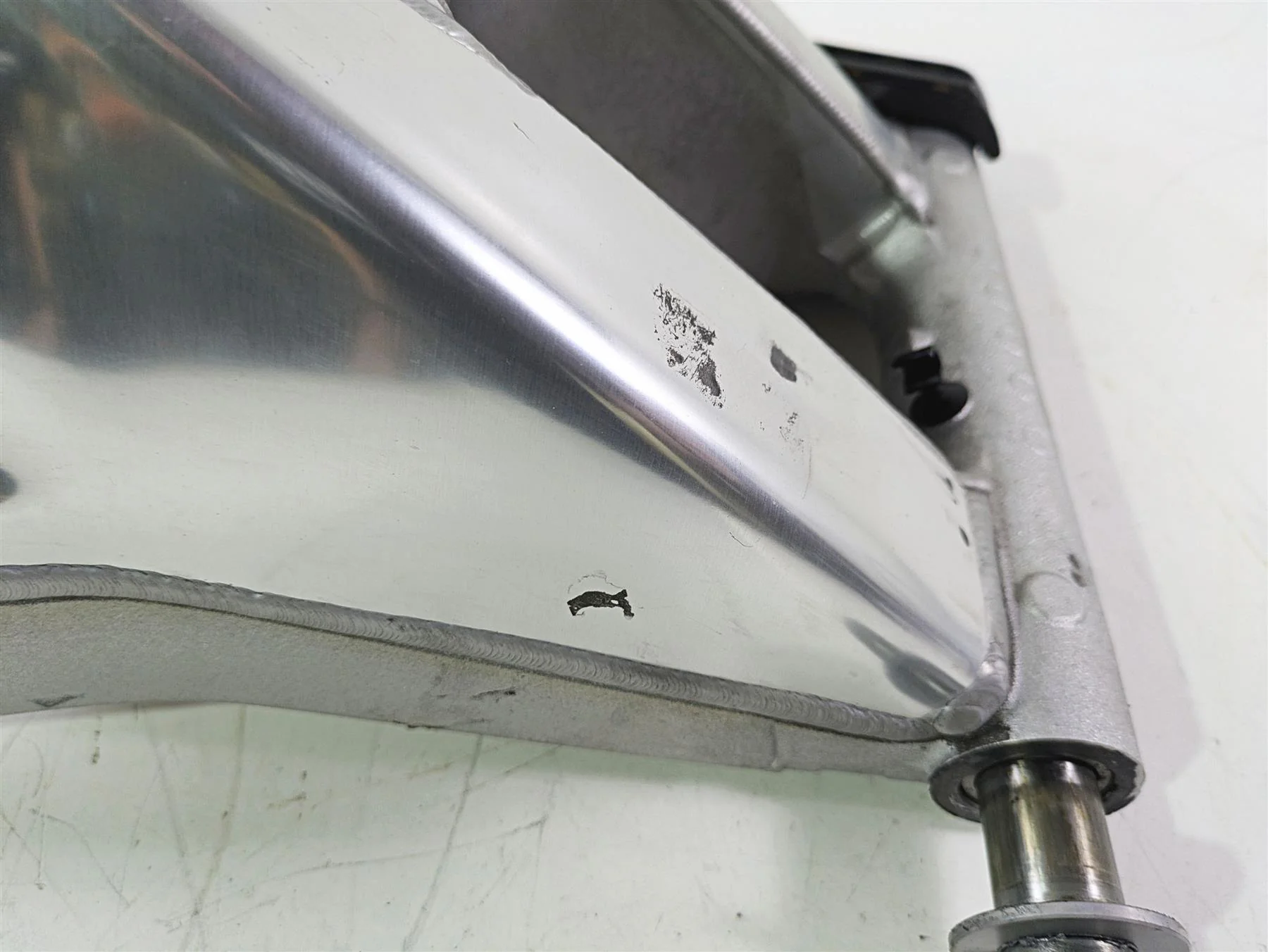 2017 BMW S1000RR K46 Rear Swing Arm Swingarm 33358543490 - Image 5