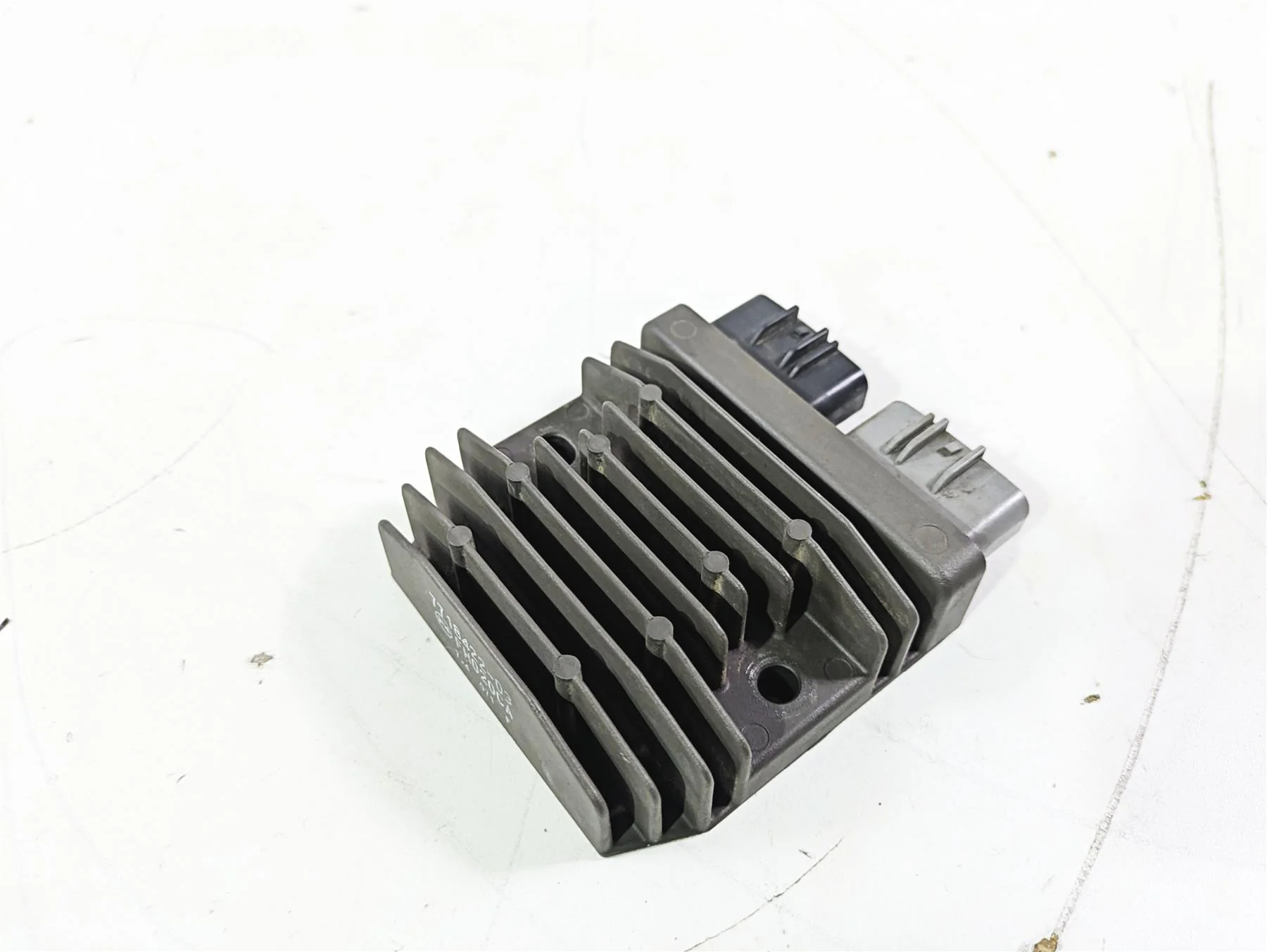 2017 BMW S1000RR K46 Rectifier Voltage Regulator FH020CA 12317718422 - Image 10