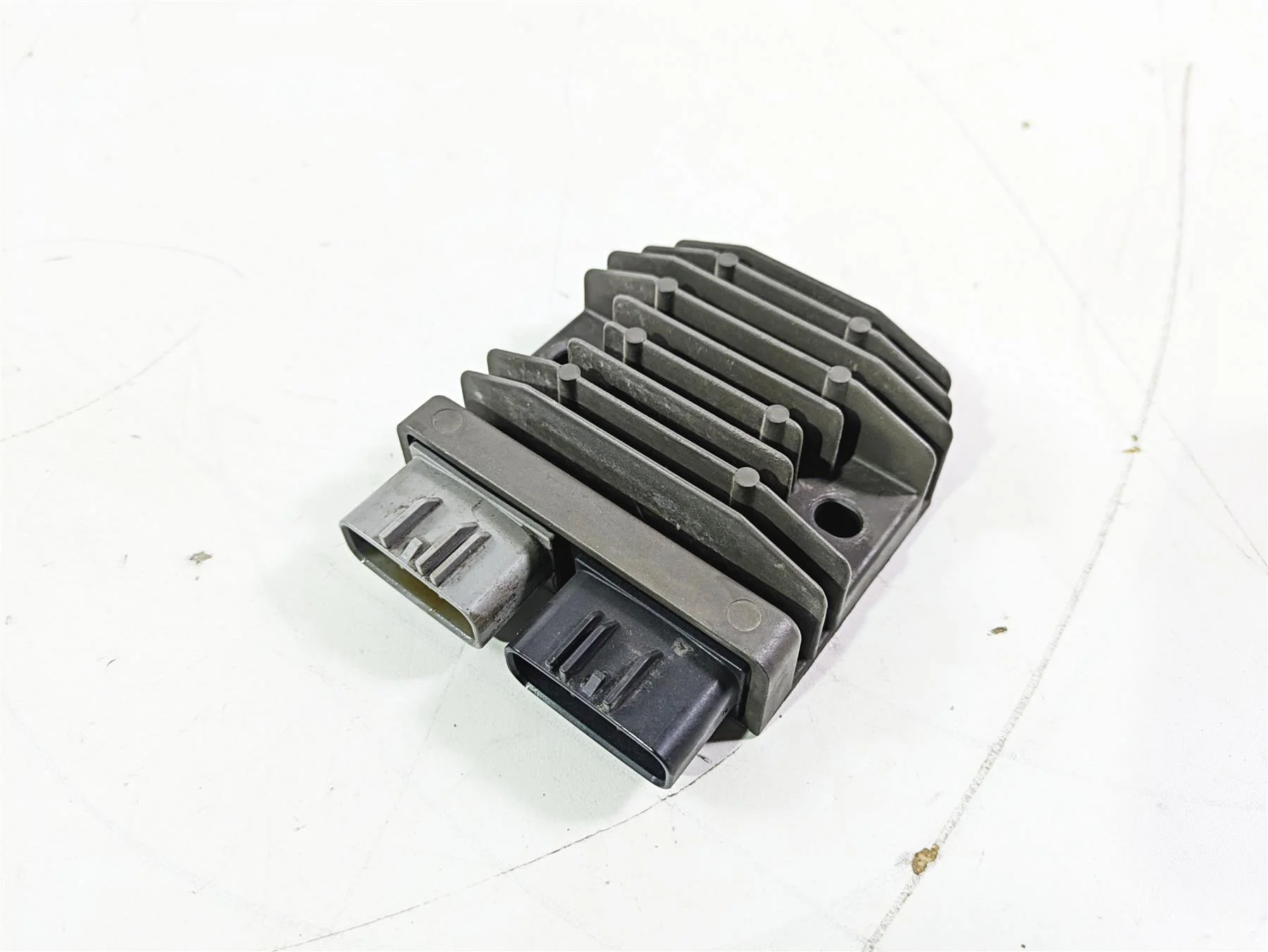 2017 BMW S1000RR K46 Rectifier Voltage Regulator FH020CA 12317718422 - Image 12