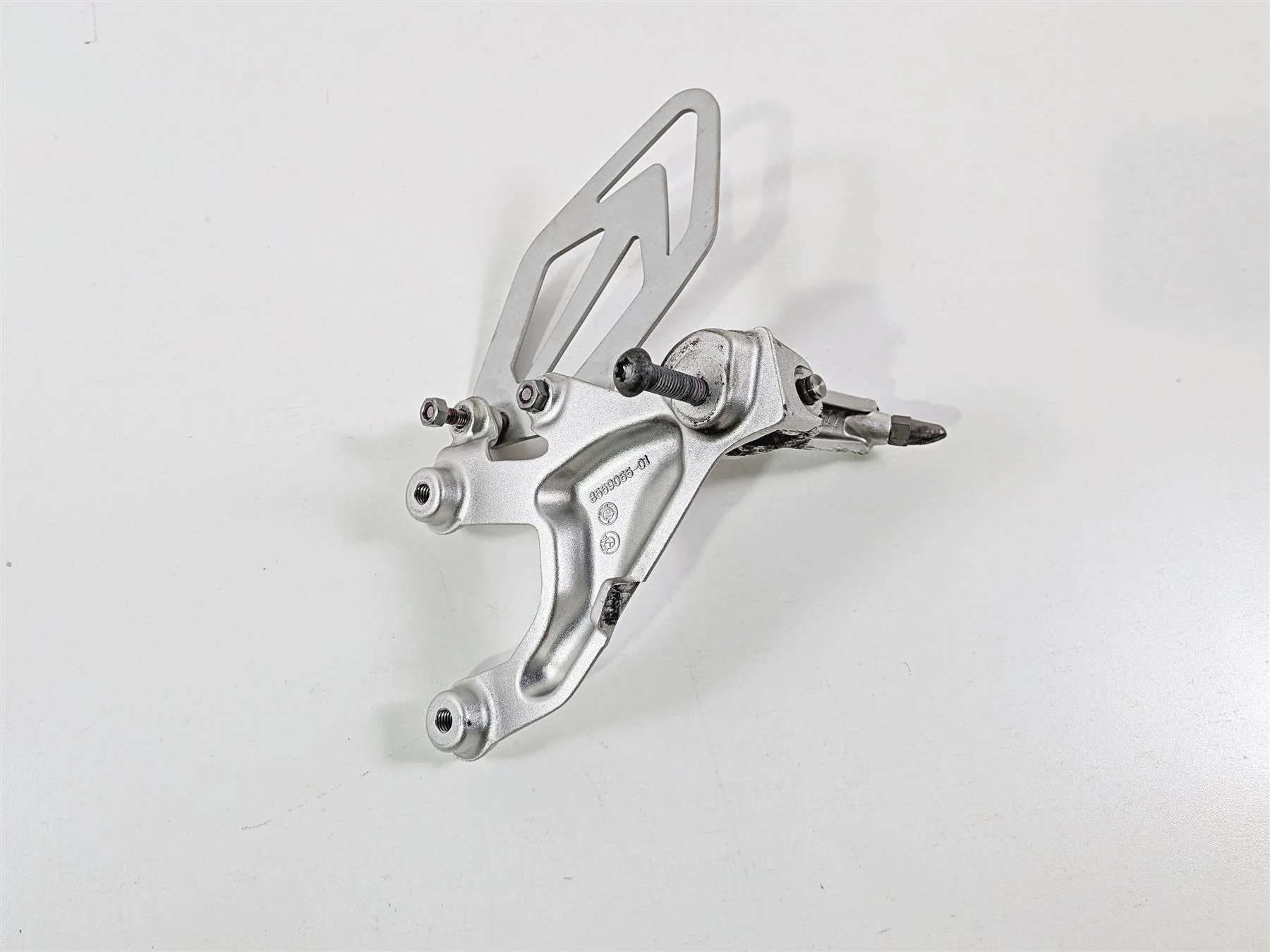 2017 BMW S1000RR K46 Right Rider Driver Foot Peg Rest & Heal Guard 46717728308 - Image 8