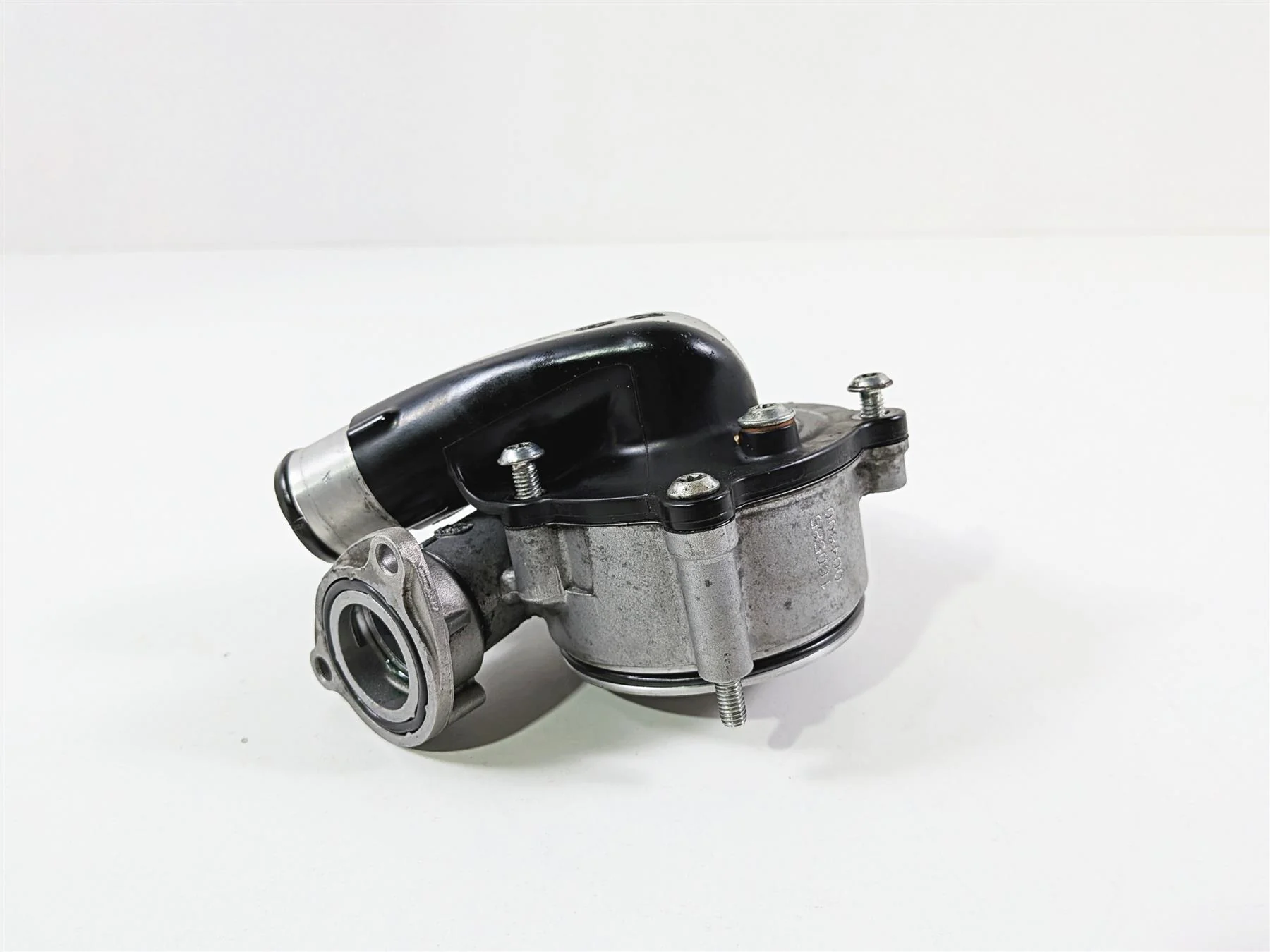 2017 BMW S1000RR K46 Water Pump & Housing Set 11518545699 - Image 5