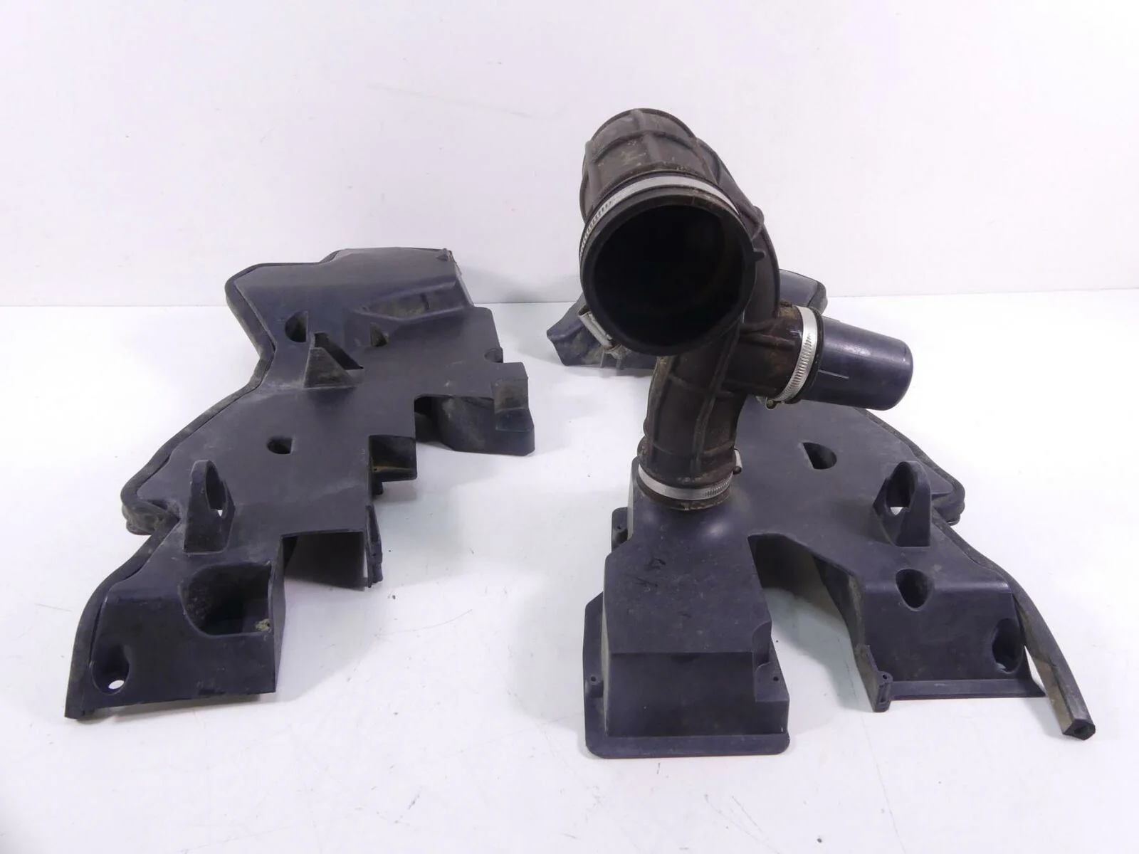 2017 Can Am Maverick 1000R DPS Air Breather Filter Tube Parts 707900562 - Image 3