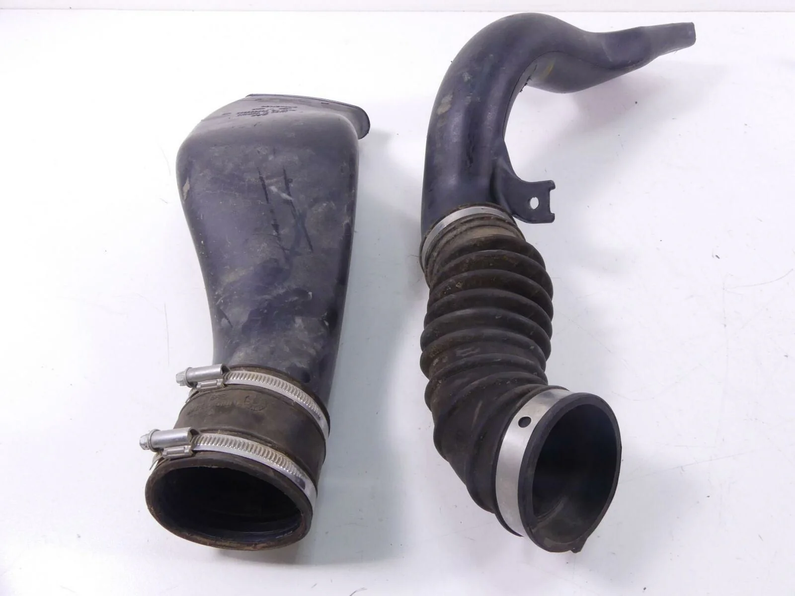 2017 Can Am Maverick 1000R DPS Air Breather Filter Tube Parts 707900562 - Image 9