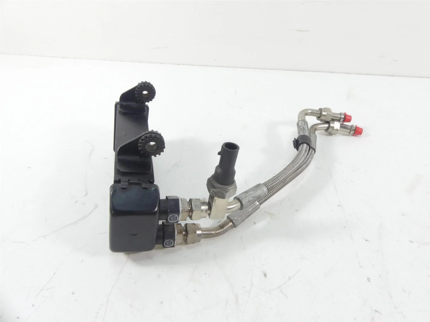 2017 Ducati Hypermotard 939 Alexon Oil Cooler Radiator + Lines 54841091A - Image 3
