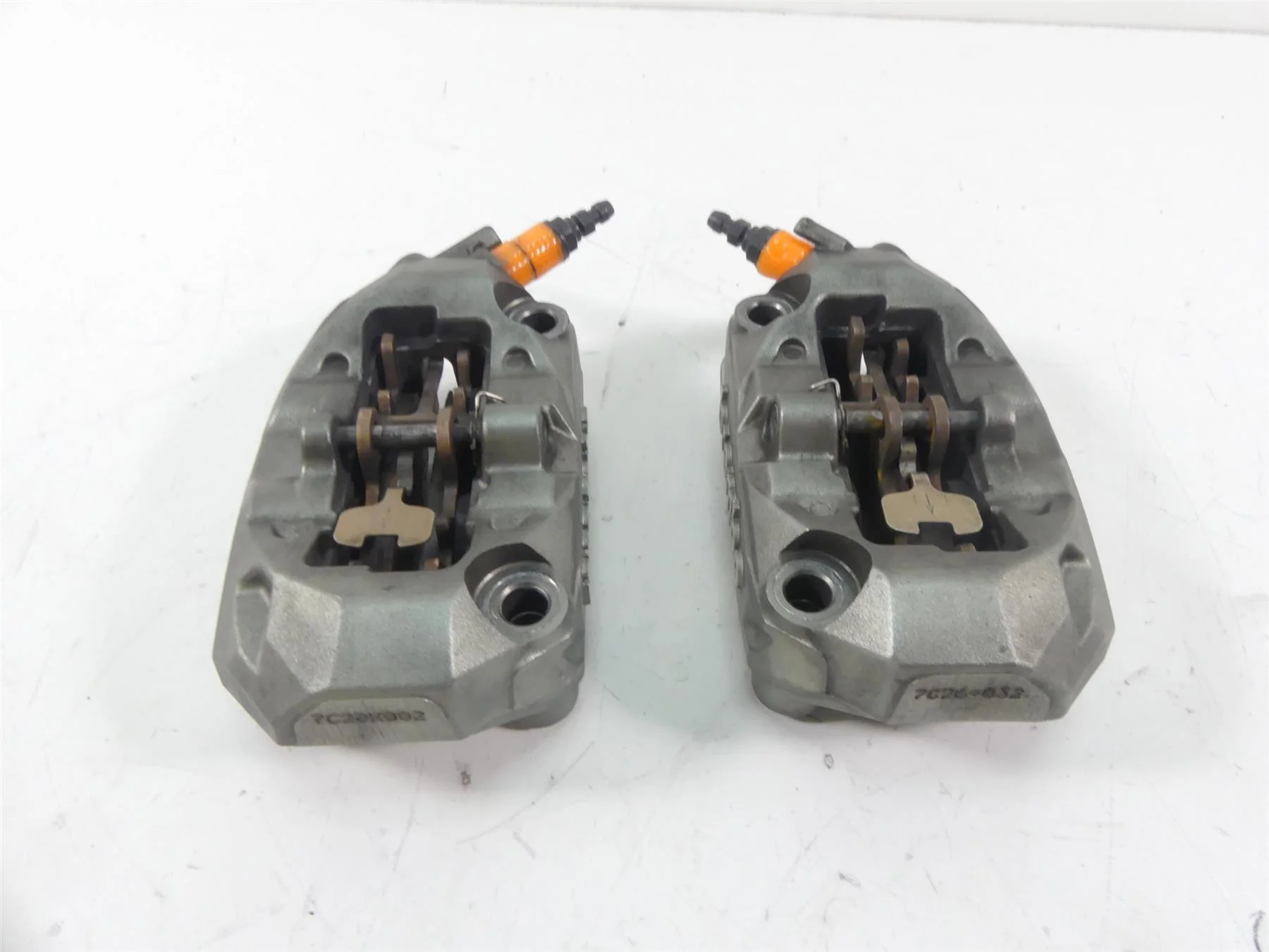 2017 Ducati Hypermotard 939 Front Brembo Brake Caliper Set 61041292C 61041302C - Image 3