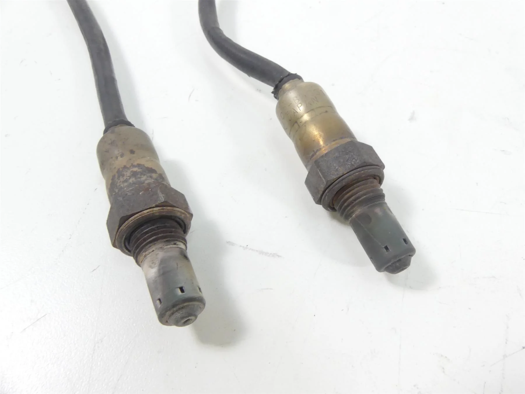 2017 Ducati Hypermotard 939 O2 Oxygen Sensor Set 55243401A - Image 4