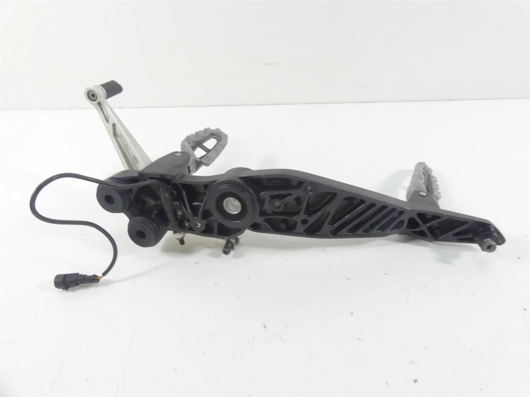 2017 Ducati Hypermotard 939 Right Foot Peg Bracket + Brake Pedal Set  82431901C - Image 3