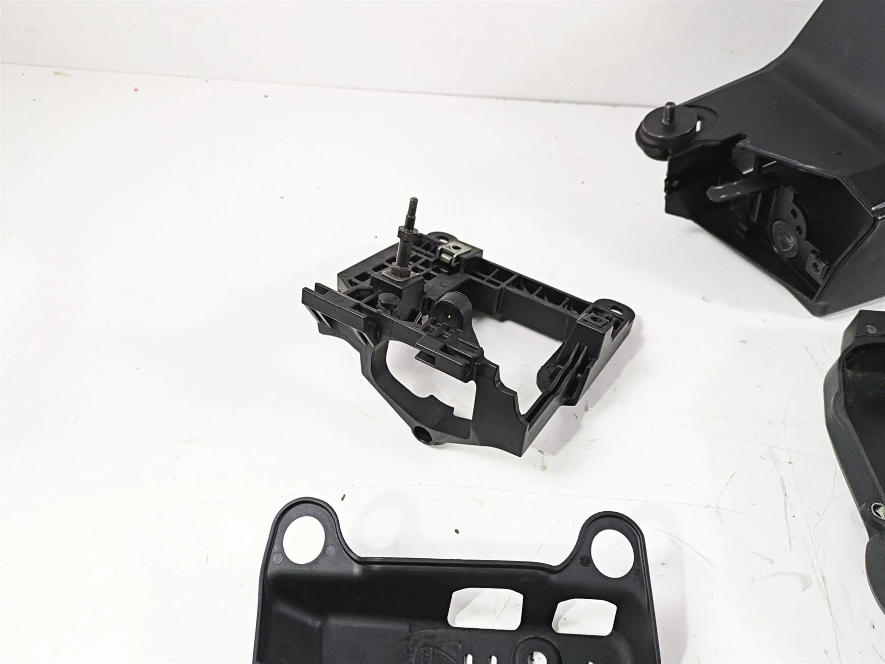 2017 Ducati Monster 1200 S Frame Engine Timing Cover Infill Cover Set 4601E212B - Image 10
