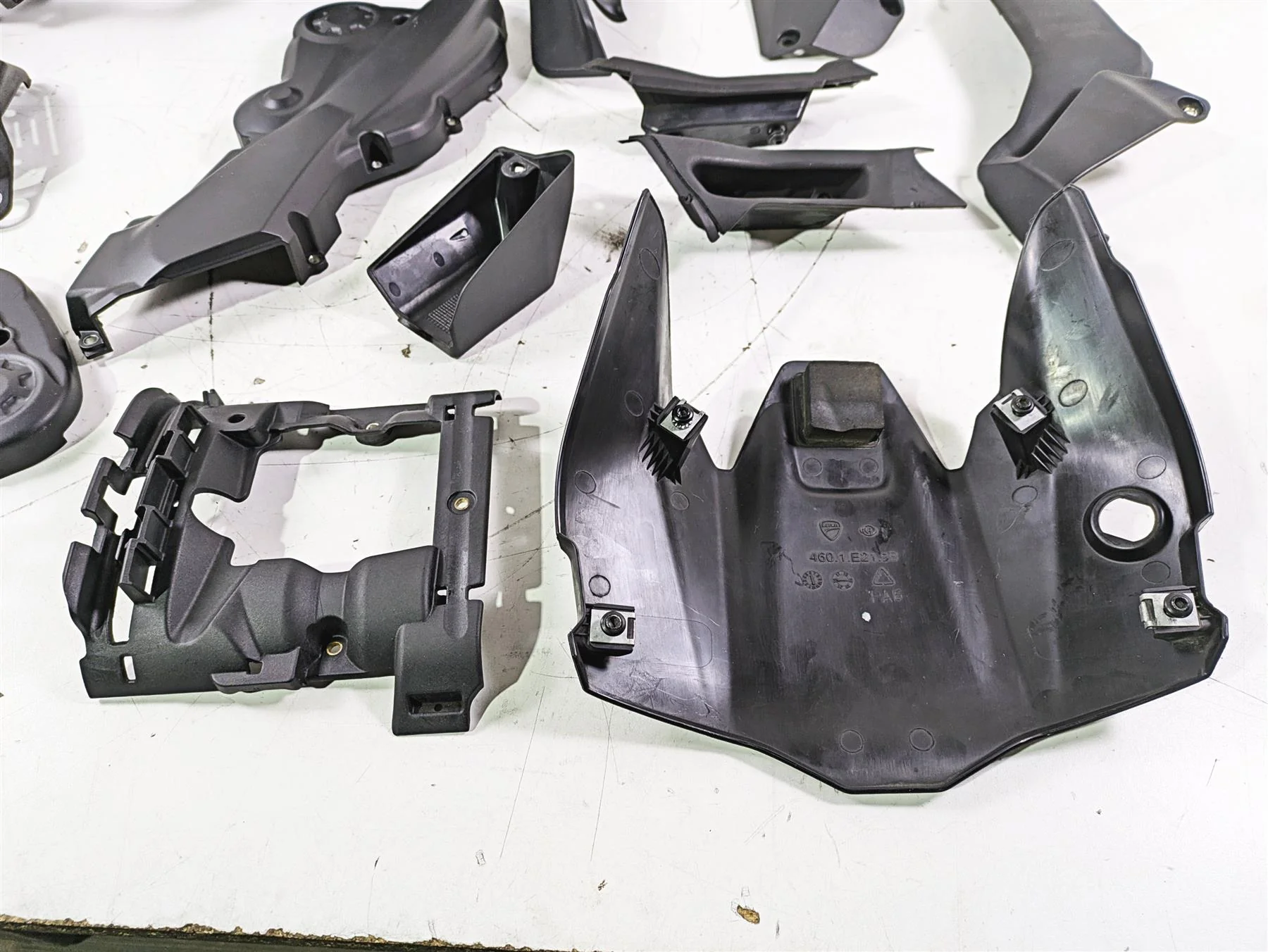 2017 Ducati Monster 1200 S Frame Engine Timing Cover Infill Cover Set 4601E212B - Image 4