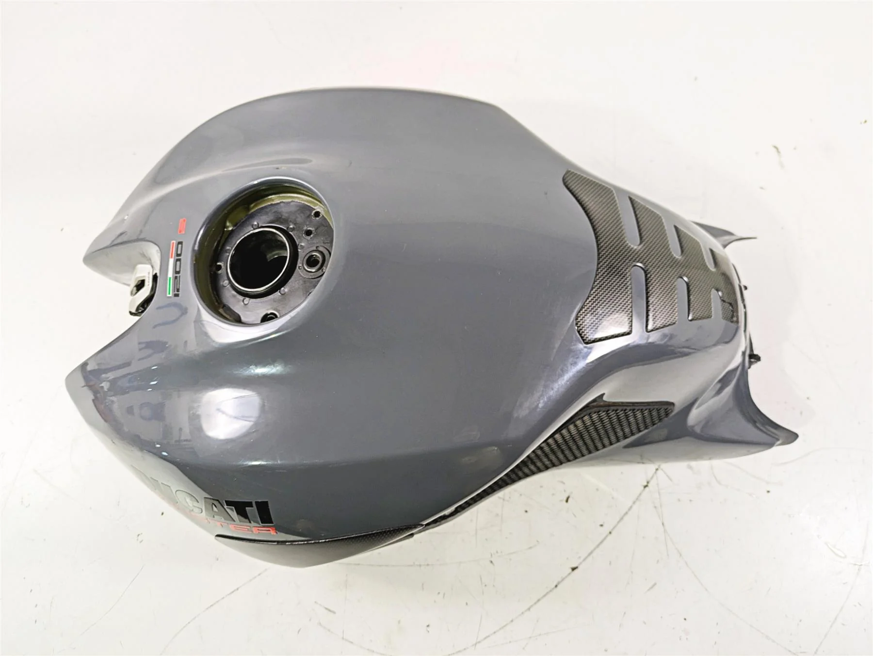 2017 Ducati Monster 1200 S Fuel Gas Petrol Tank Gray DENTED 58612501EJ - Image 8