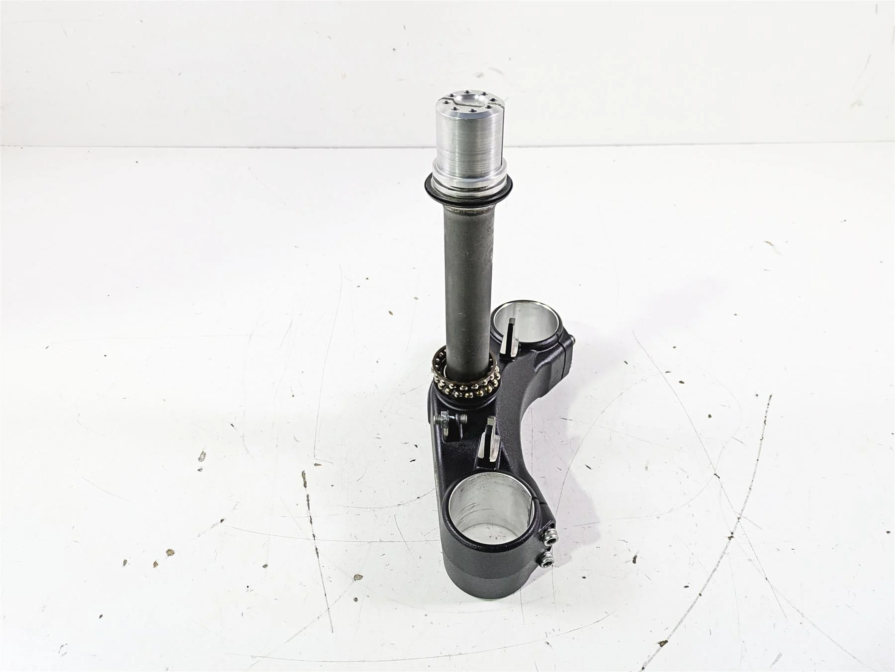 2017 Ducati Monster 1200 S Lower Triple Tree Steering Clamp Ohlins 342P0971AB - Image 3