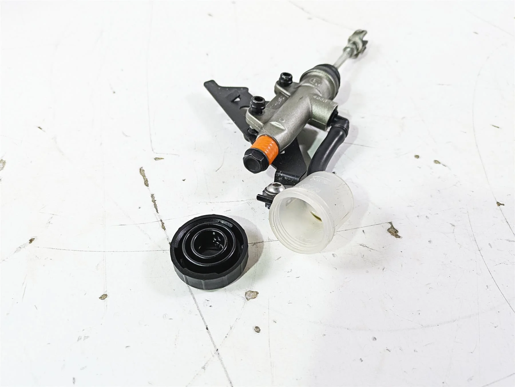 2017 Ducati Monster 1200 S Rear Brake Master Cylinder Brembo 62540201A - Image 12