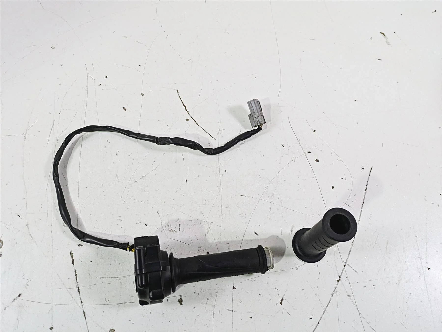 2017 Ducati Monster 1200 S Ride By Wire Throttle Grip 66020093B - Image 2