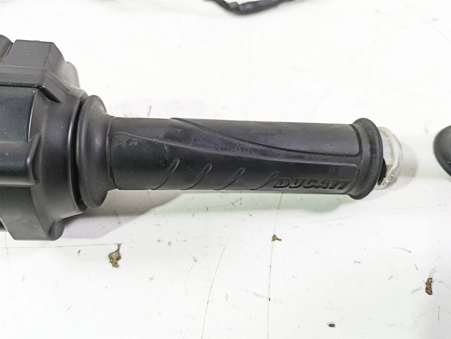 2017 Ducati Monster 1200 S Ride By Wire Throttle Grip 66020093B - Image 5