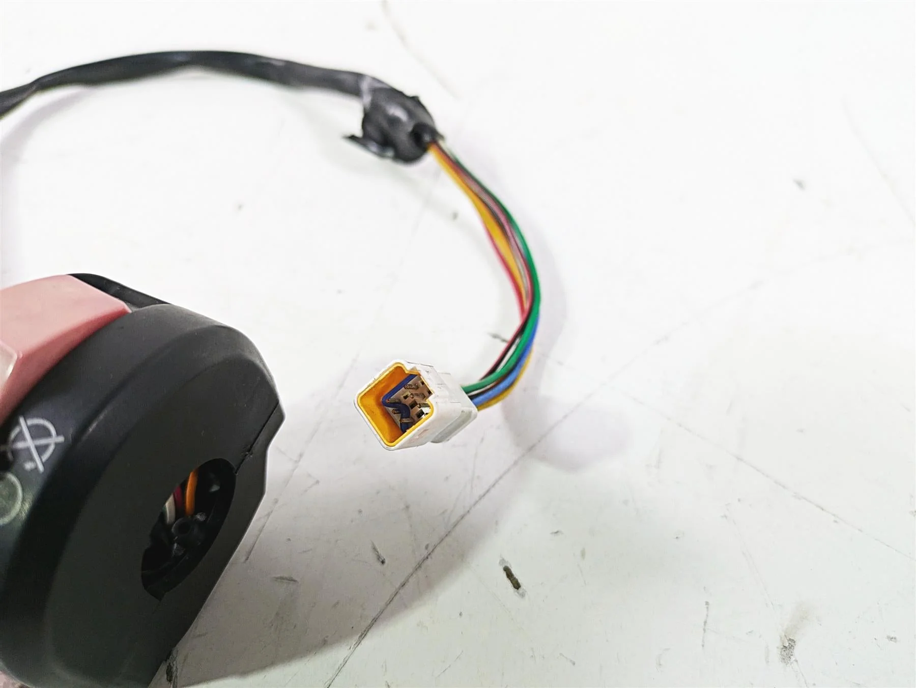 2017 Ducati Monster 1200 S Right Hand Control Switch Kill Start 65010273B - Image 6