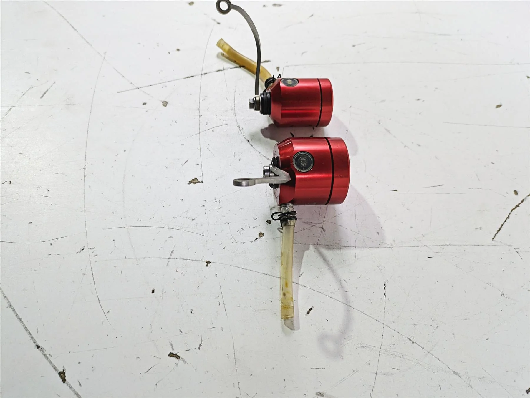 2017 Ducati Monster 1200 S Rizoma Red Clutch & Brake Fluid Reservoir Set CT027 - Image 3