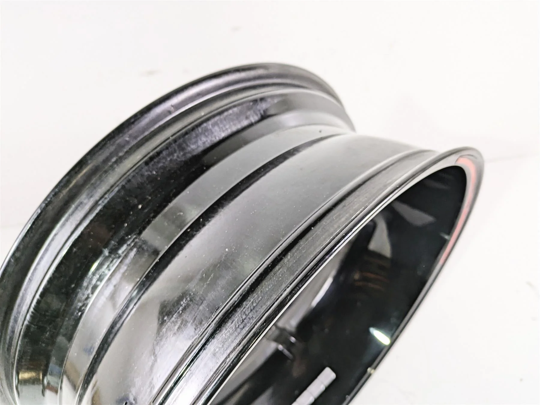 2017 Ducati Monster 1200 S Straight Rear Wheel Rim 17x6 50211663AA - Image 10