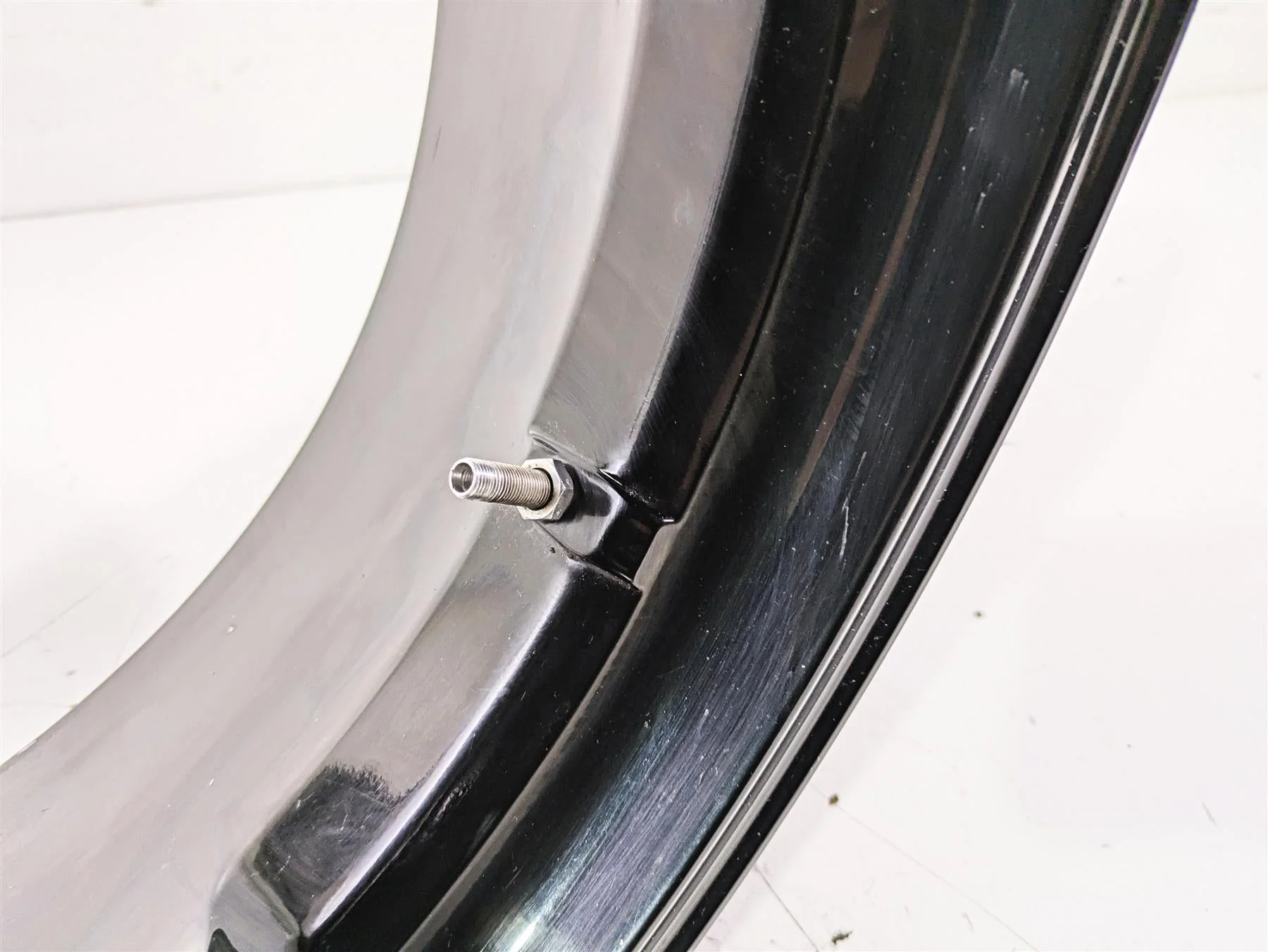 2017 Ducati Monster 1200 S Straight Rear Wheel Rim 17x6 50211663AA - Image 5