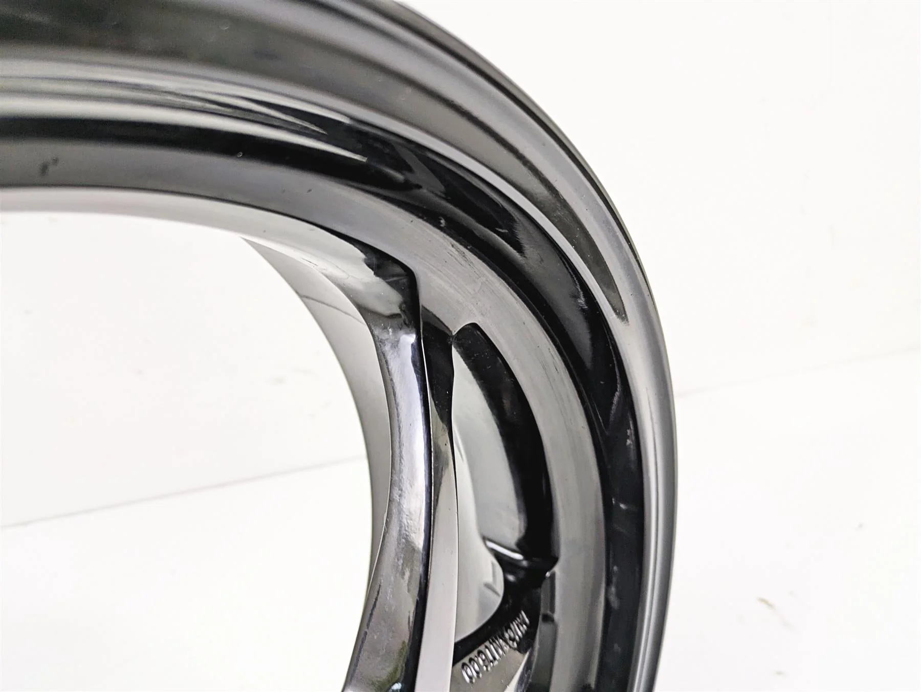 2017 Ducati Monster 1200 S Straight Rear Wheel Rim 17x6 50211663AA - Image 8