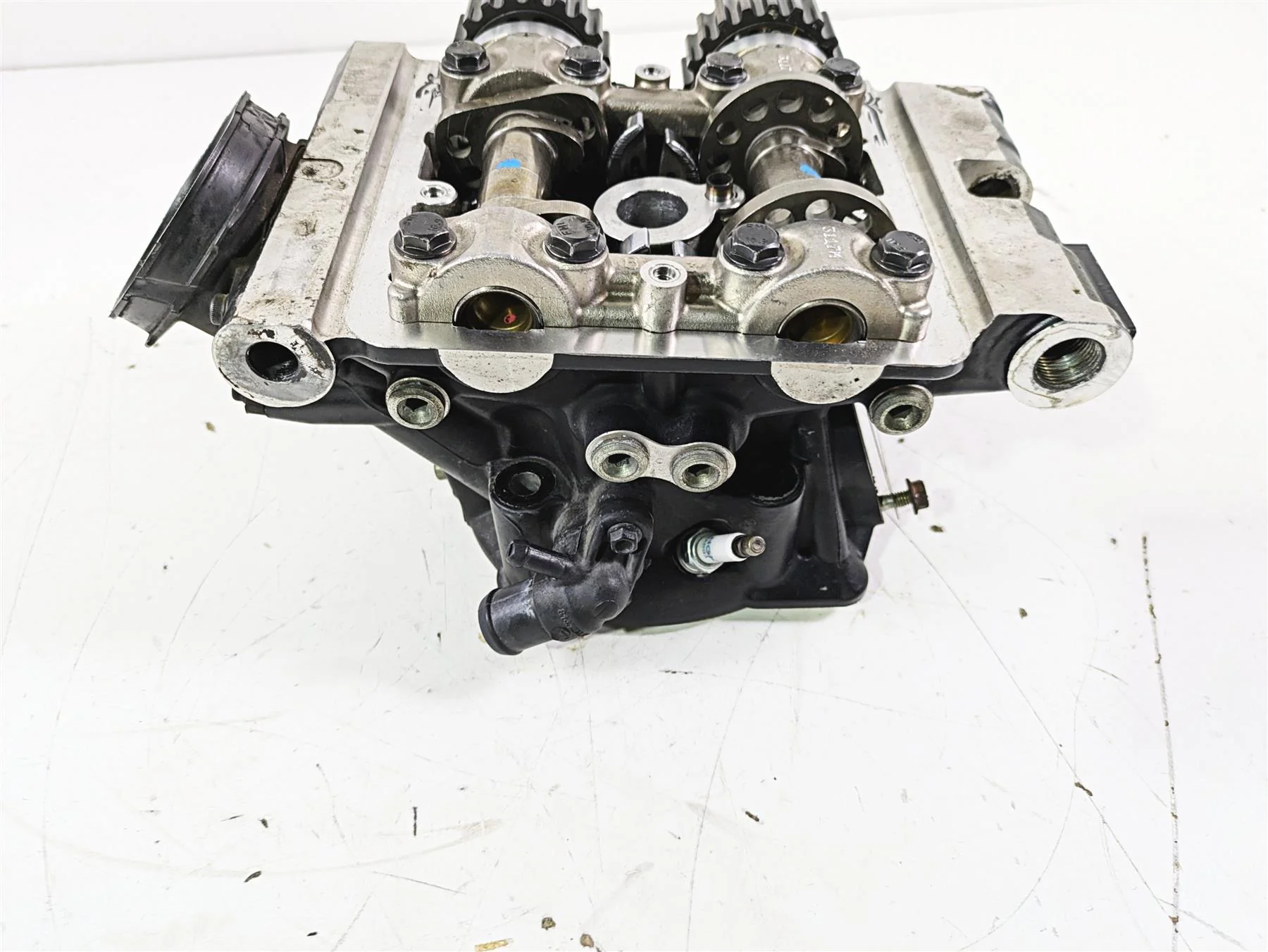 2017 Ducati Monster 1200 S Vertical Cylinder Head Cylinderhead & Cams 30124124AC - Image 6