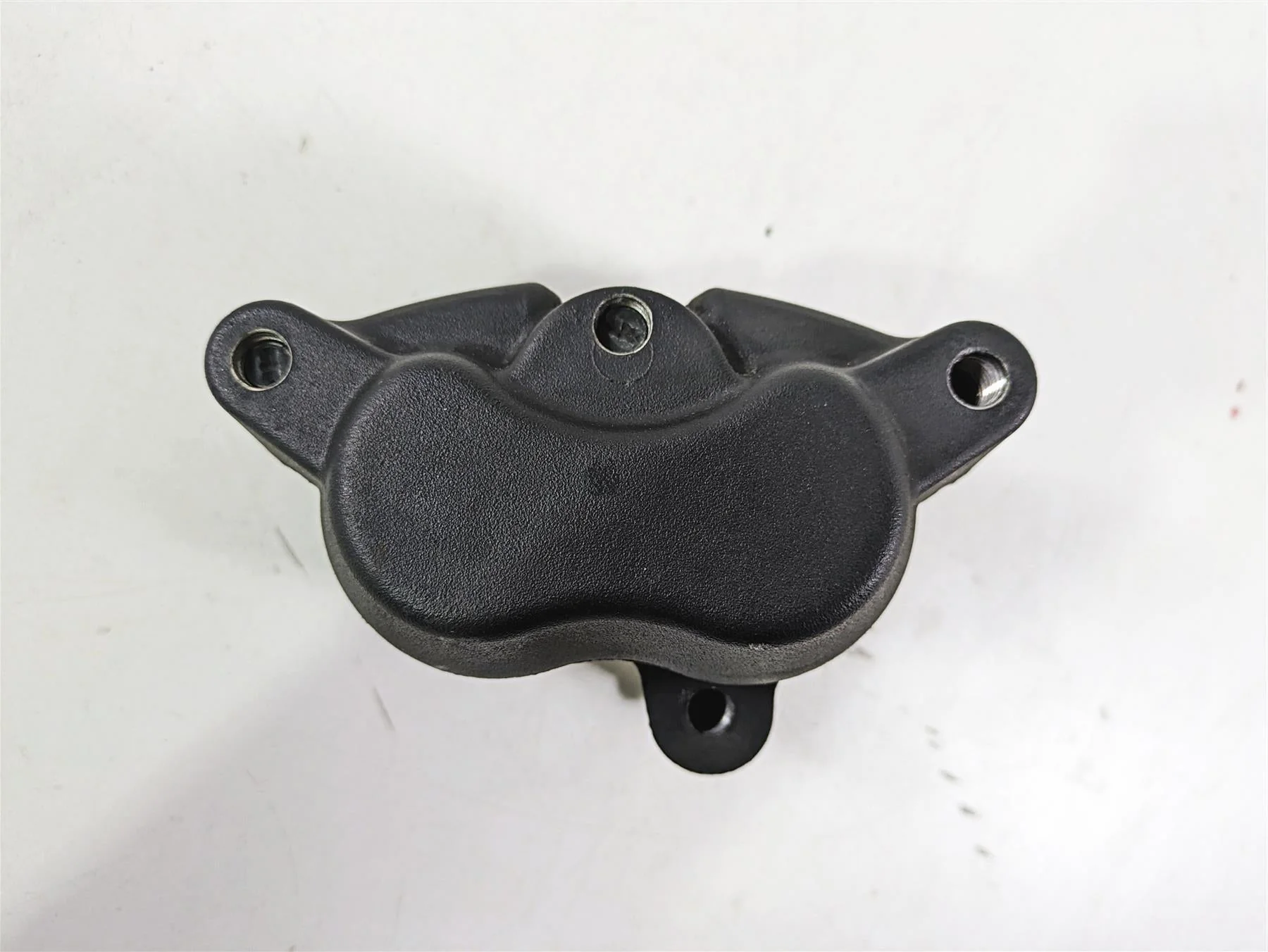 2017 Harley Dyna FXDB Street Bob Front Brake Caliper 41300001 - Image 2