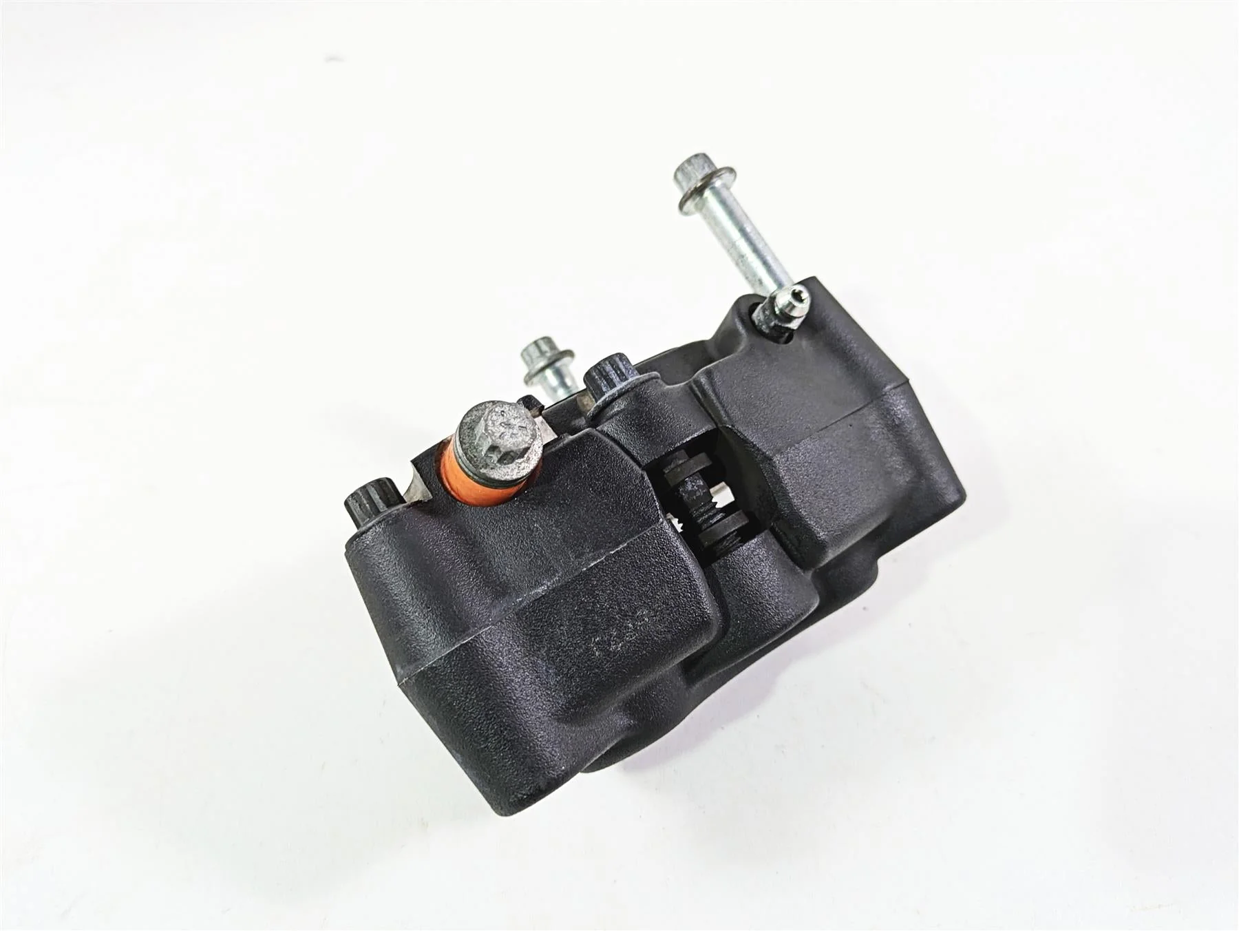 2017 Harley Dyna FXDB Street Bob Front Brake Caliper 41300001 - Image 11