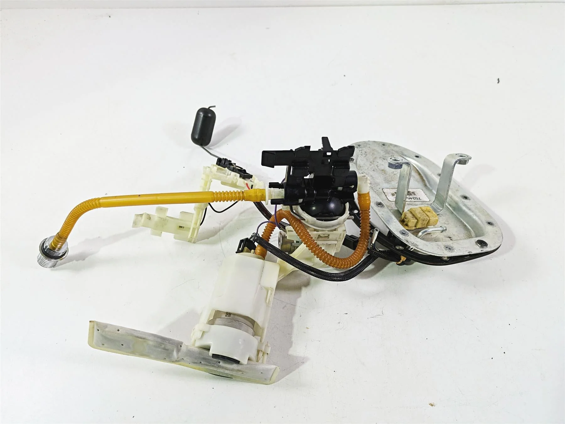 2017 Harley Dyna FXDB Street Bob Fuel Gas Petrol Pump 19k - Tested 75246-04A - Image 3