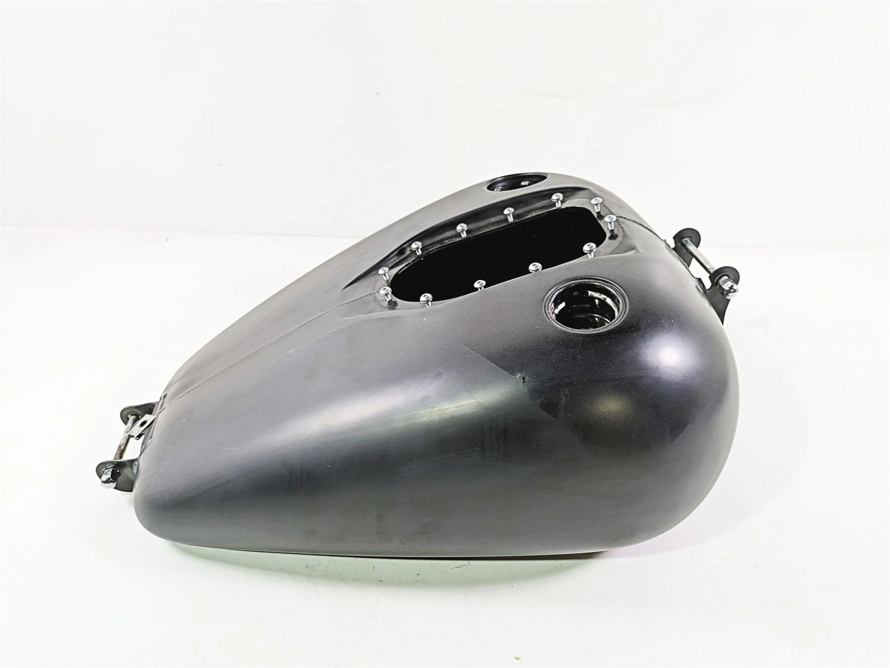 2017 Harley Dyna FXDB Street Bob Fuel Gas Petrol Tank Black Denim -Read 61000707 - Image 2